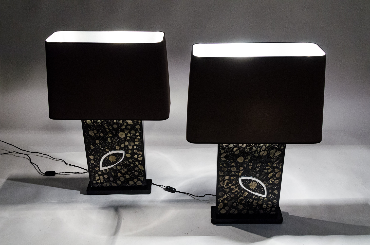 Pair Of Black resin table lamps inlay maracassit by Stan Usel