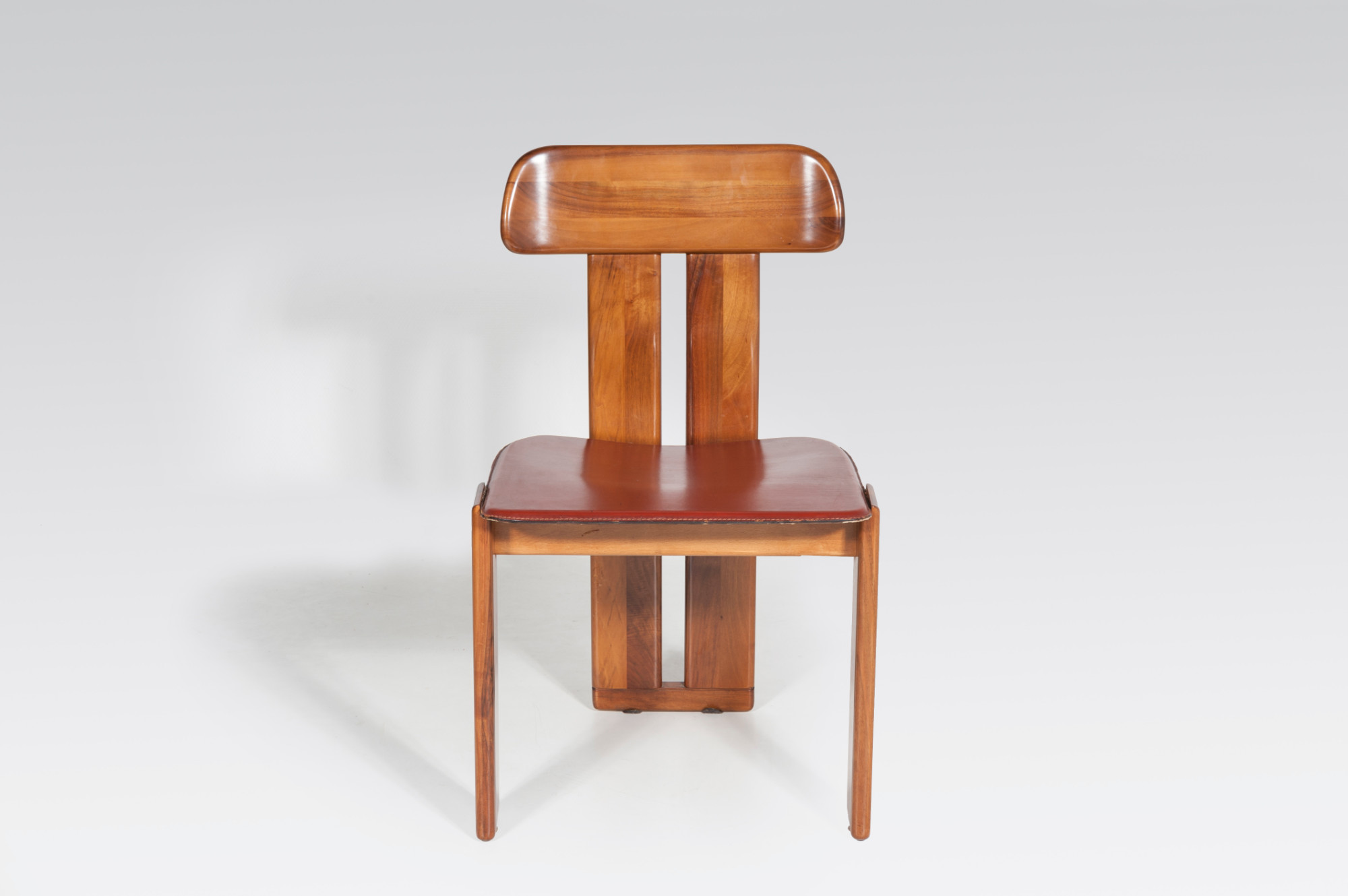 Set of four chair in red leather by Tobia & Afra Scarpa